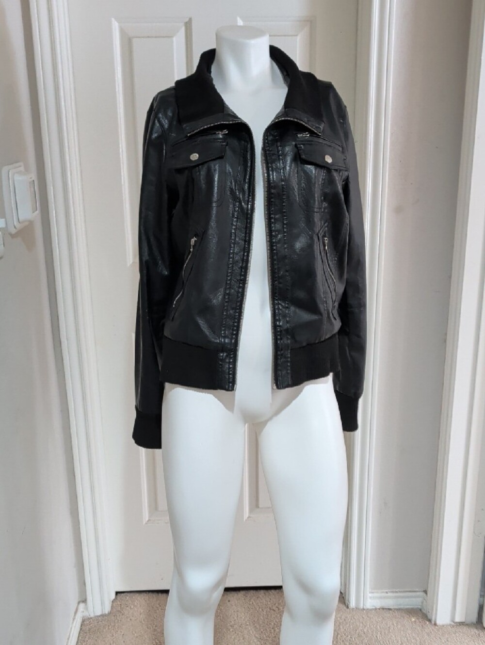 VTG Beverly Hills Polo Club Black Faux Leather Bomber Jacket w/ Zip Pockets XL